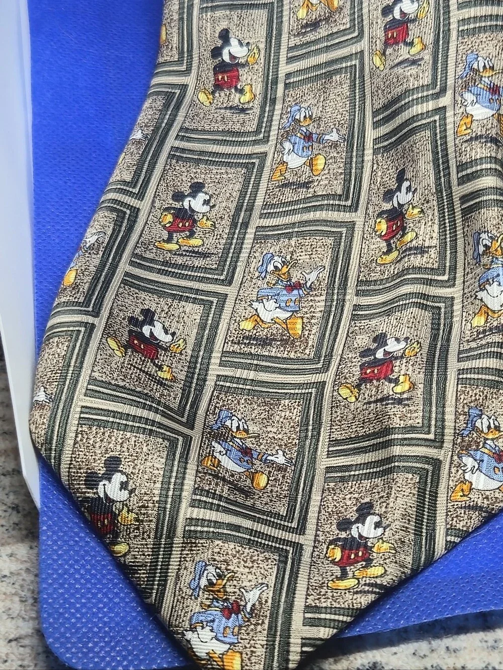 Vintage Mickey & Co Atlas Design Silk Tie Mickey Donald Duck Brown Beige Sweden